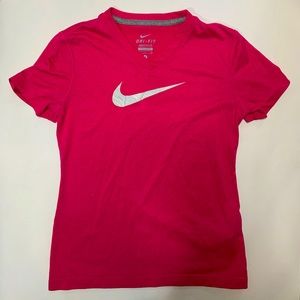 Pink Nike Dry Fit T-shirt Size Small (6)